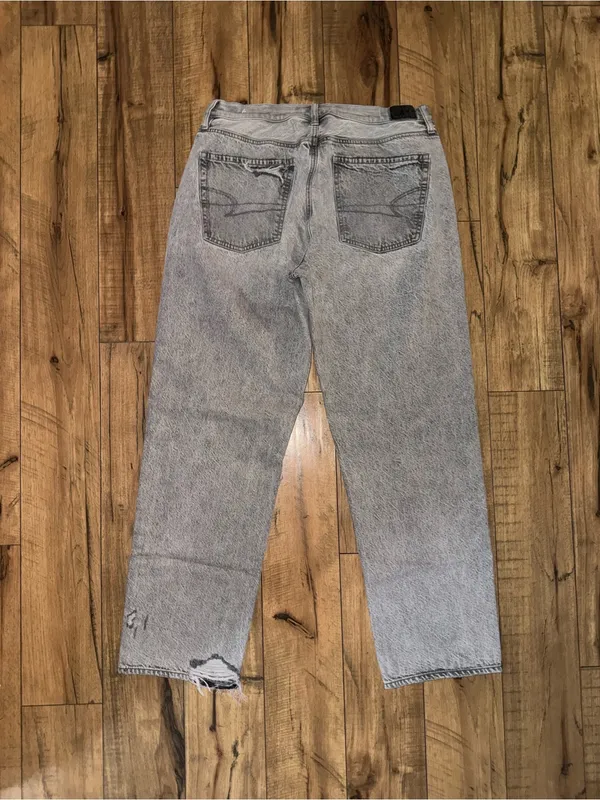 Light gray American eagle jeans - Image 8