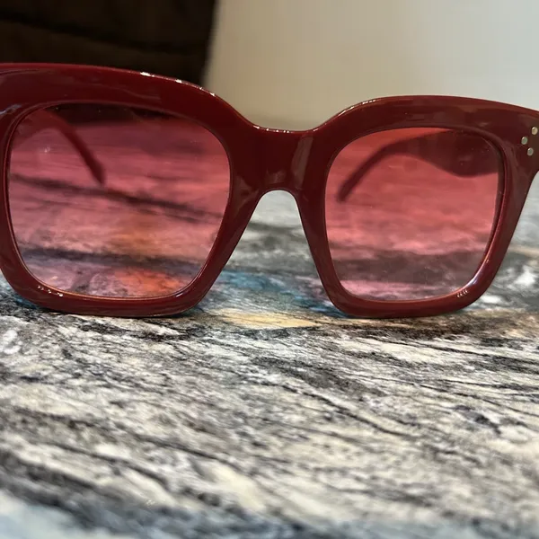 Stylish Red Sunglasses with Red Lens - Image 9