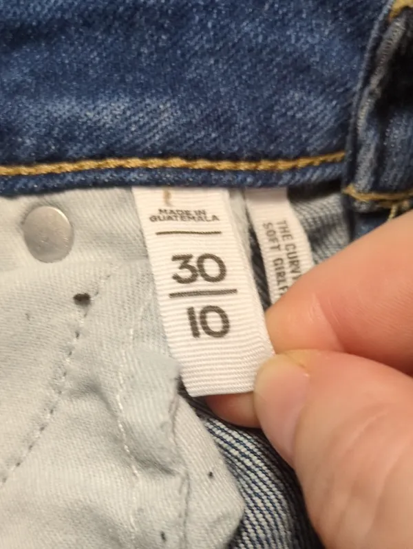 Loft The Curvy Super Soft Girlfriend Jeans Size 10/30 - Image 4