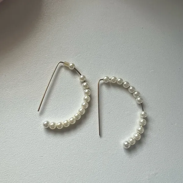 Elegant Pearl Hoop Earrings - Image 2