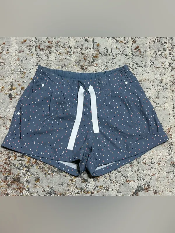 Lululemon Spring Break Away Shorts
Confetti Cake Multicolor size 6 blue - Image 2