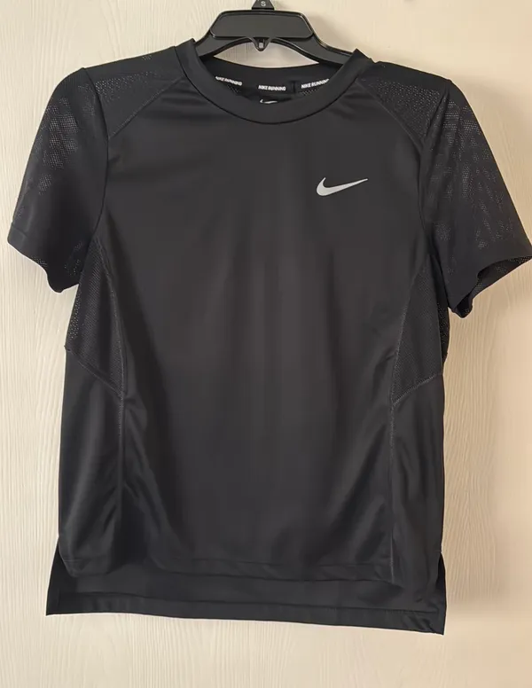 Nike Dri-Fit Running Shirt - Image 5