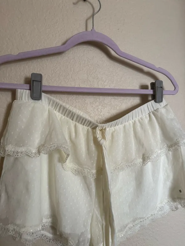 Aerie‎ Cream Lace Ruffled Boxer Shorts Size medium cream coquette sleep NEW - Image 2