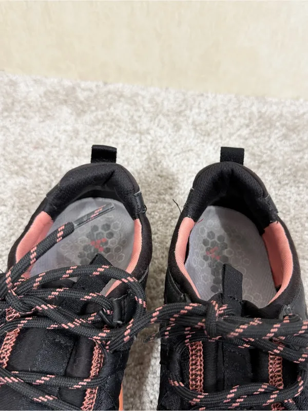 Vivobarefoot Women’s Breatho Trail Running Shoes Lace Up in Black 7.5 - Image 3