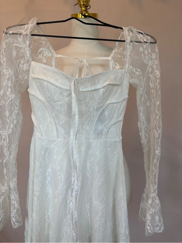 PrettyLittleThing White Lace Long Sleeve Mini Dress - Image 2