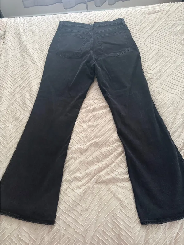 Abercrombie High-Rise Jeans Flare Ultra - Image 4