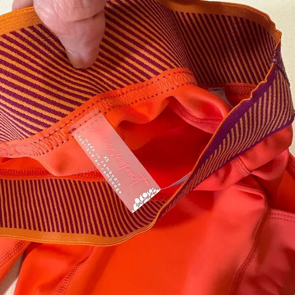 NWT FP Movement Endurance orange leggings size XS - Image 5