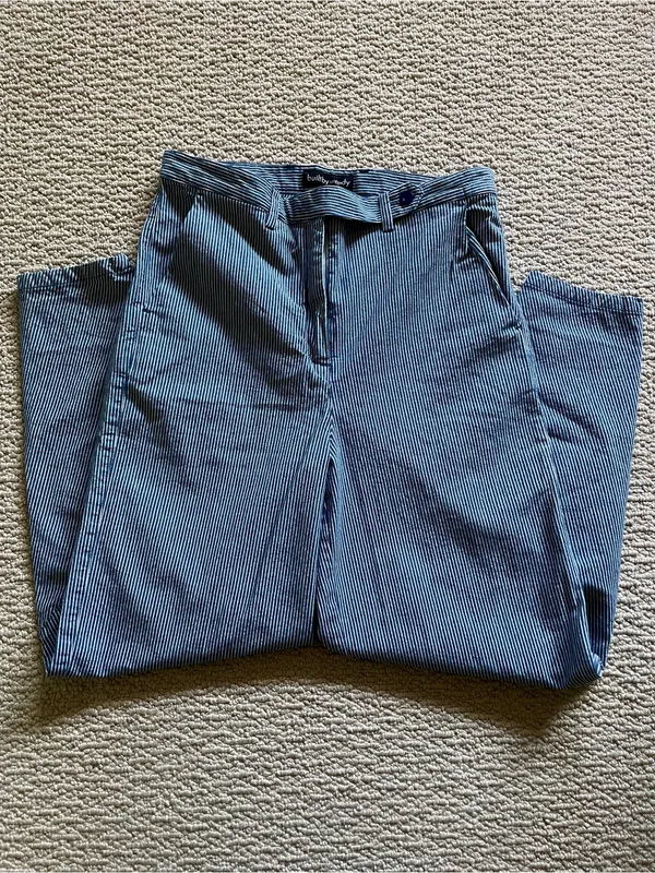 Nw/oTags Built by Wendy Angle Trousers Barrel Leg High Waist Engineer Stripe M - Image 4