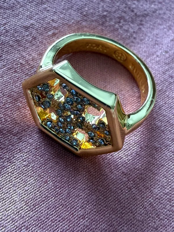 Tory Burch | Gold Hexagon Crystal Pave Accent Ring | Size 6 - Image 3