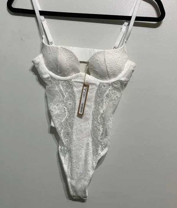 SKIMS Lace Bodysuit XS - Image 4