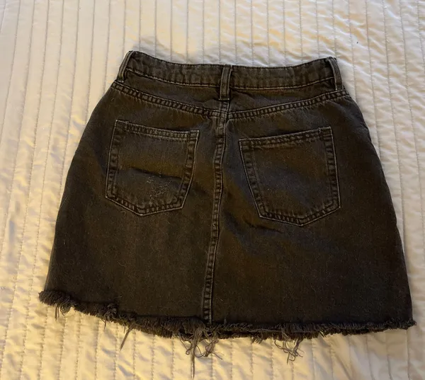 H&M Black Denim Skirt - Image 2