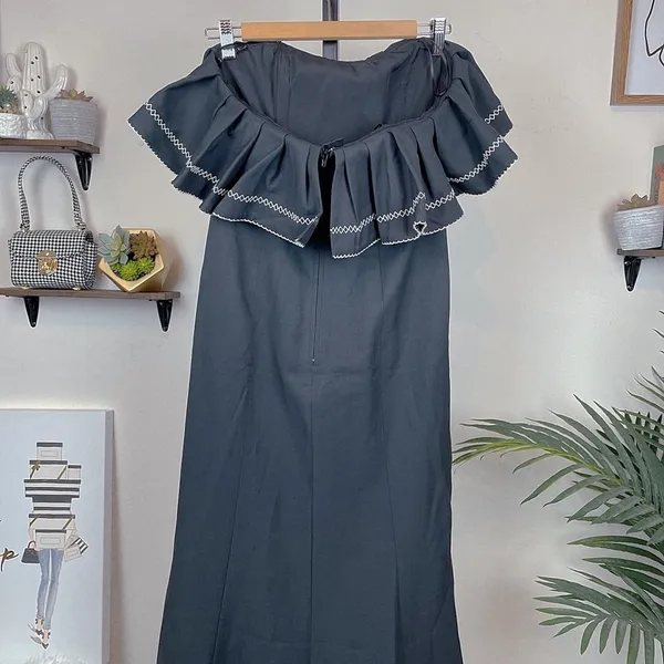 C/meo Affinity Ruffle Contrast Topstitch Maxi Gown Dress Black Size M - Image 4