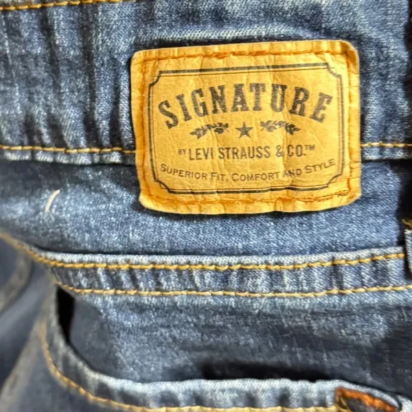 Signature by Levi Strauss & Co Womens Bootcut Jeans Sz 16 Short Medium Wash Blue - Image 8