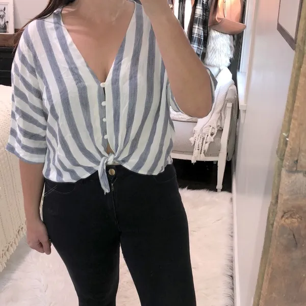 Storia size large blue striped tie front top - Image 2