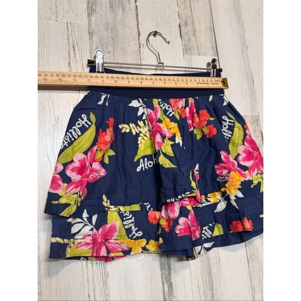 Hollister Floral Ruffle Mini Skirt Navy Size S - Image 6