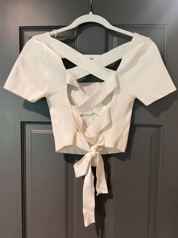 Le lis White Square Neck Top - Image 2