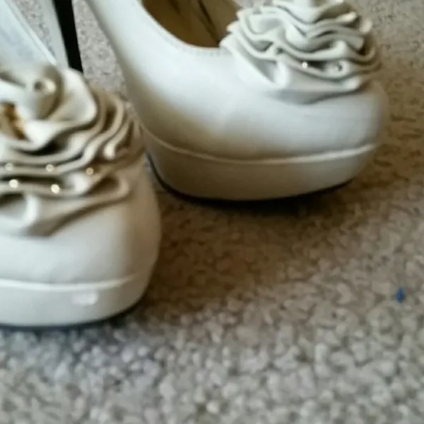 Moda Scapa heels size 6 - Image 3