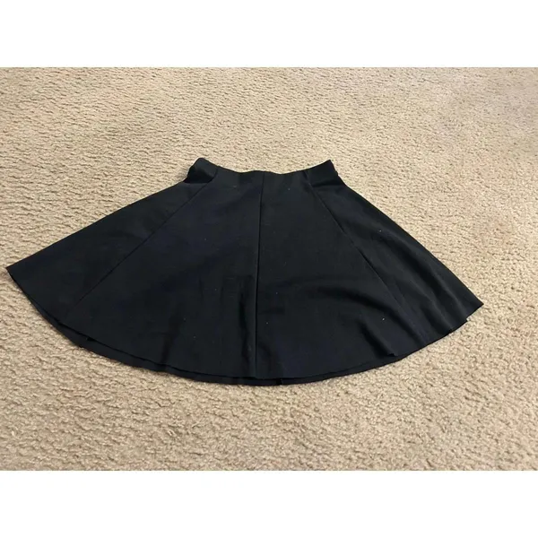 Bershka mini skirt small size black - Image 3