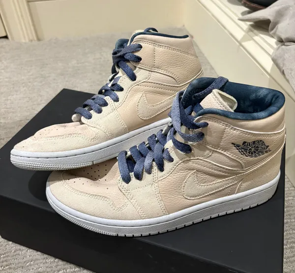 Women’s Air Jordan 1 Mid - Image 2