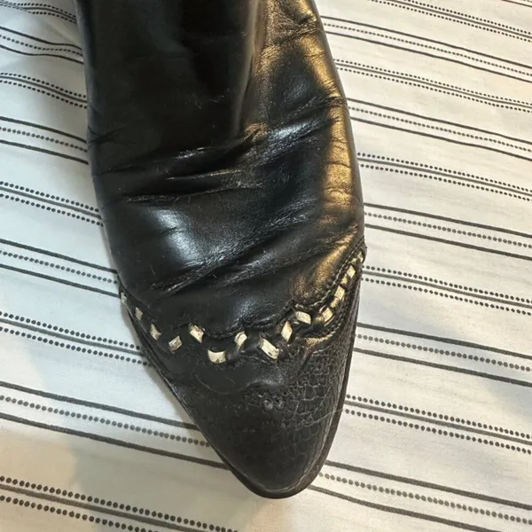 Vintage Tony Lama Black Cowgirl Boots Size 5.5 Narrow fit Leather Vintage - Image 2