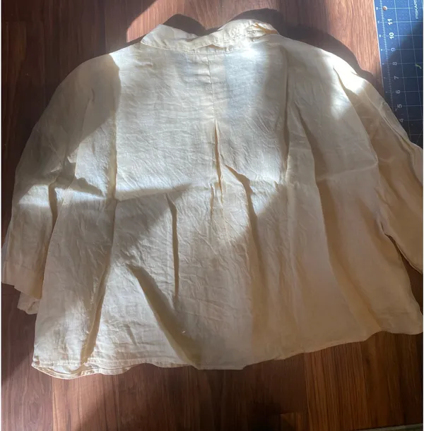H&M Yellow Linen Button Down Cropped Top - Image 3