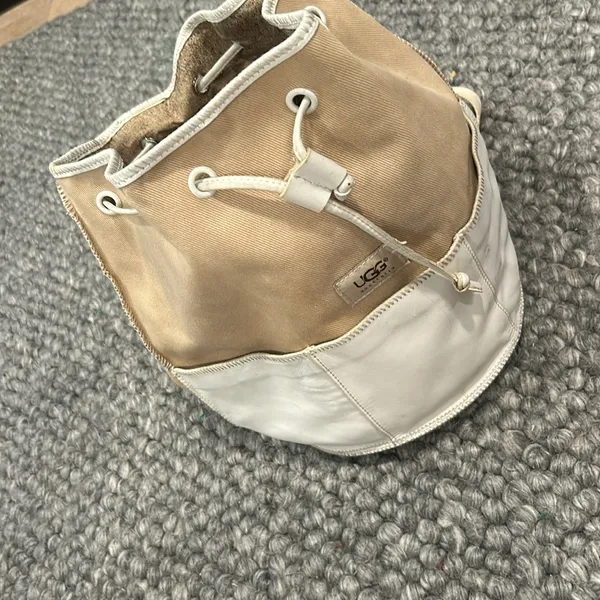 UGG‎ Creme Canvas Bucket Bag - Image 3