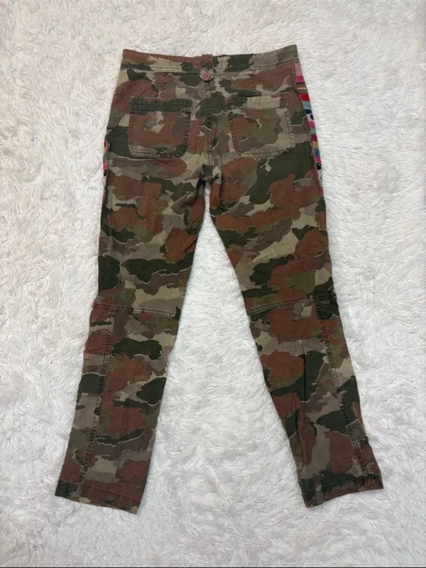 Anthropologie the wanderer Women’s Camo Utility Jeans with Multicolor Side Trim - Image 5
