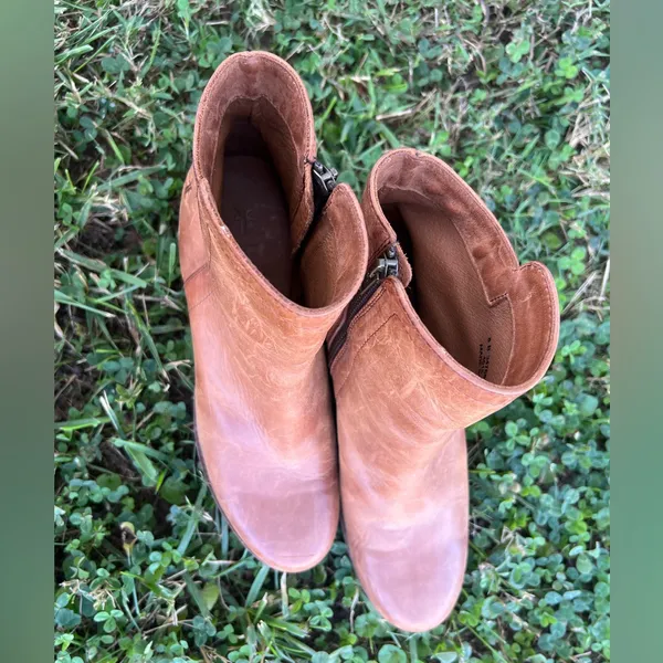 Frye Zip Ankle Booties Womens Brown Leather Size 8B - Image 2