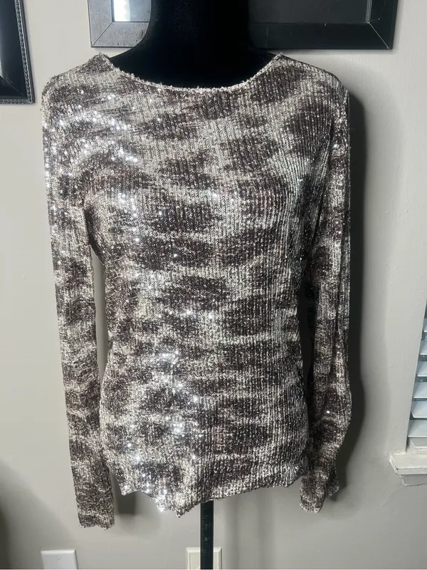 Free People gold rush long sleeve sequins top large NWT - Image 13