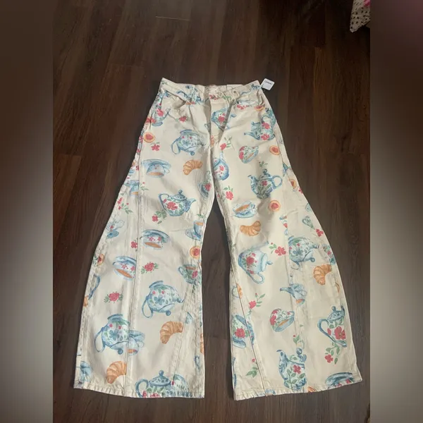 We The Free Eden Printed High Flare Jeans playful brunch teapot rare casual nwt - Image 7