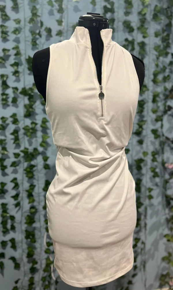 White Quarter Zip Athletic Dress Size M - Image 4