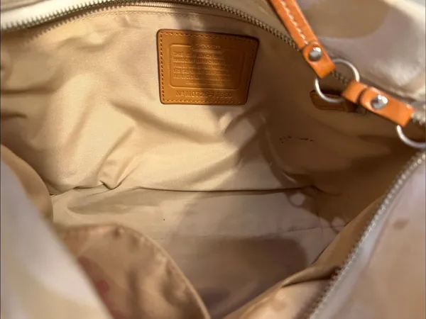 Vintage Carly Coach Signature Cream Canvas and Brown Leather Shoulder Bag - Image 10