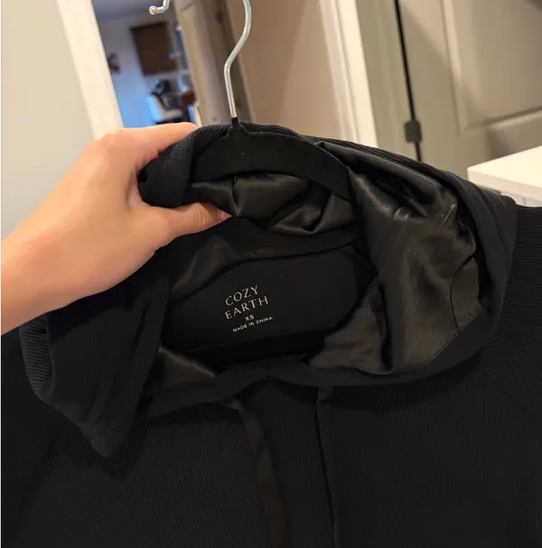 Cozy Earth Black Ribbed Hoodie Size XS - Image 3