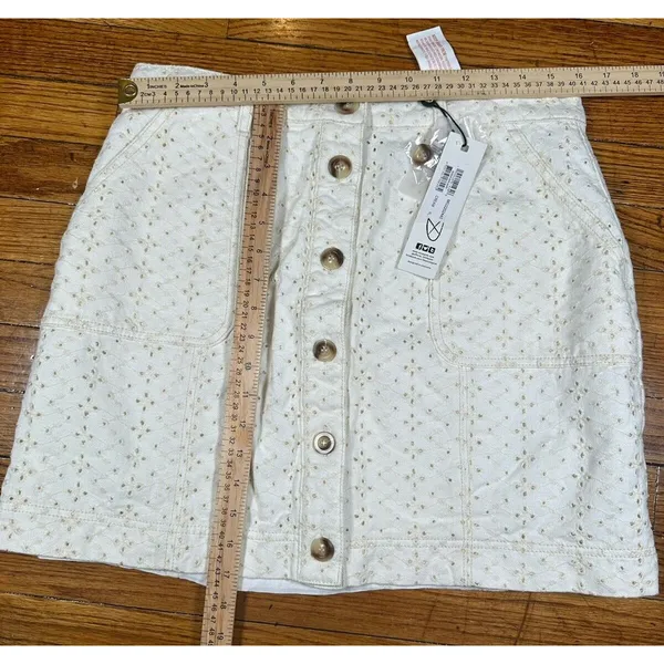 Anthropologie‎ MinkPink Saskia Eyelet Cotton Mini Skirt Size XL Cream - Image 8