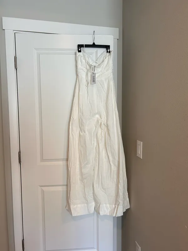 Showpo White Jumpsuit With Pockets and tie back detail - Image 7