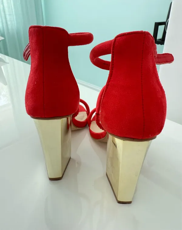 Bella Marie Red and Gold Heels - Image 3