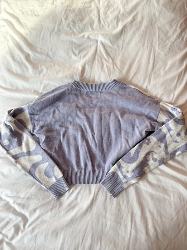 Hollister Purple Cropped Swirl Sweater Size XXS - Image 2