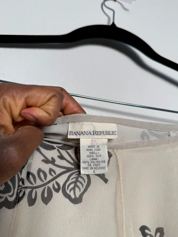 Banana Republic Boho Silk Cream Skirt - Image 5