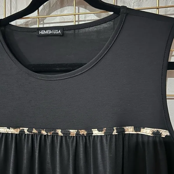 Heimish USA Black Leopard Trim Tiered Sleeveless Babydoll Tunic Top Size Medium - Image 2