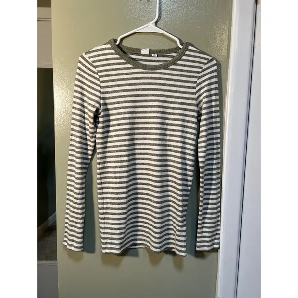 Gap Women's Size XS Long Sleeve Cozy Crewneck T-Shirt Olive Green White Stripes - Image 2