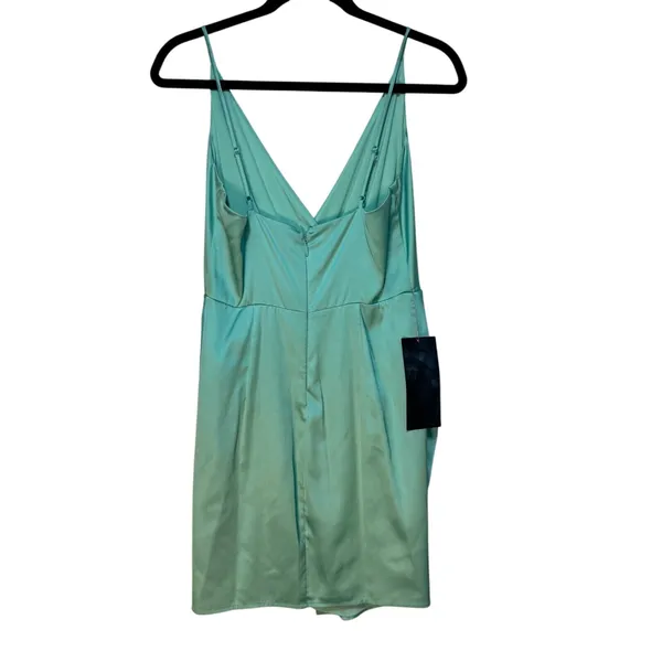 Bebe Mini Dress Sleeveless V-Neck Ruched Cocktail Party Dress‎ - Image 3