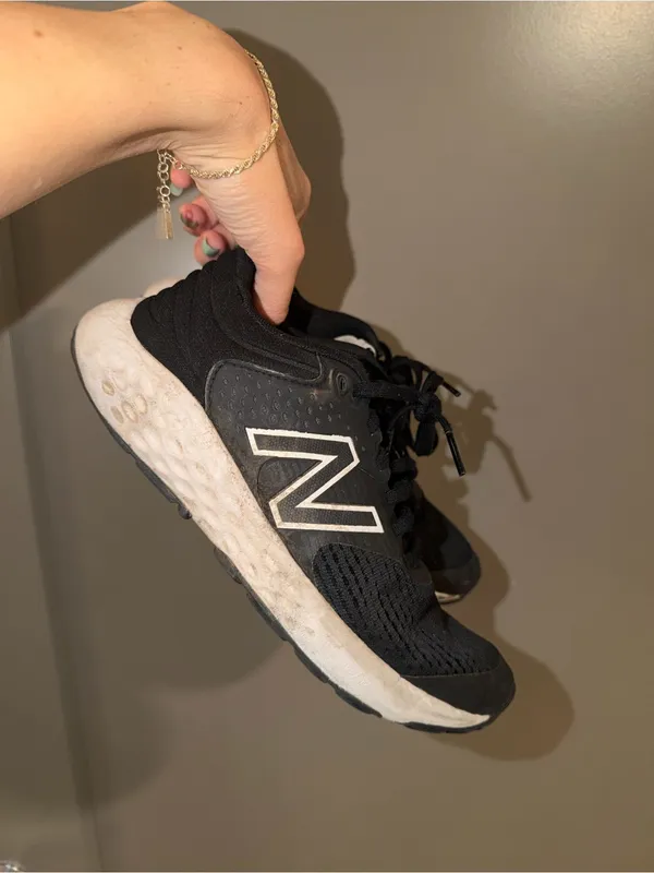 New Balance 520 Sneakers - Image 2