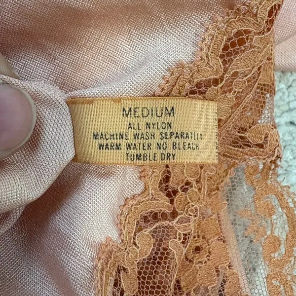 Shadowline Vintage Nylon Nightgown Sleep Dress Lingerie Peach Lace Size M - Image 5