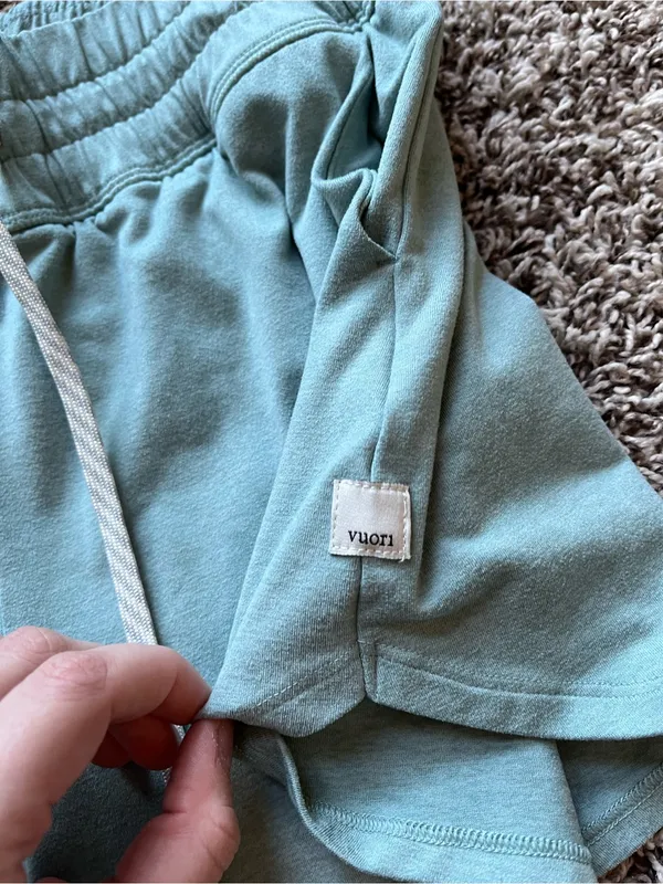Vuori Halo Performance Shorts - Image 4