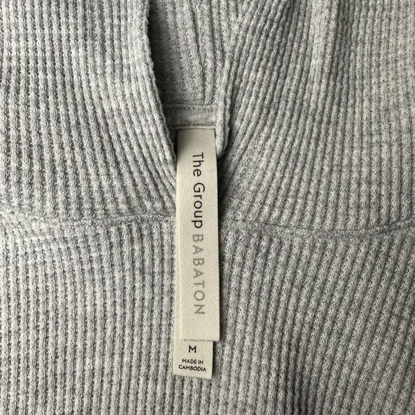 Aritzia The Group Babaton Waffle Knit Cropped Hoodie M Neutral Gray - Image 7