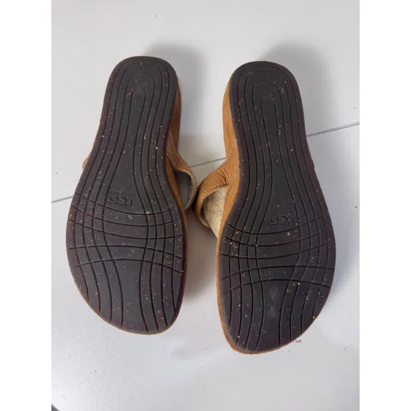 UGG Australia Leather‎ Thong Sandals Women Size 6 Brown Shearling Lined Boho - Image 3