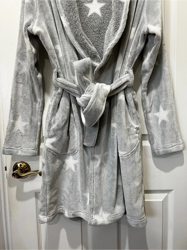 UGG Miranda Robe Grey/White Stars Hooded Cozy Fleece Plush Long Sleeve - Image 4