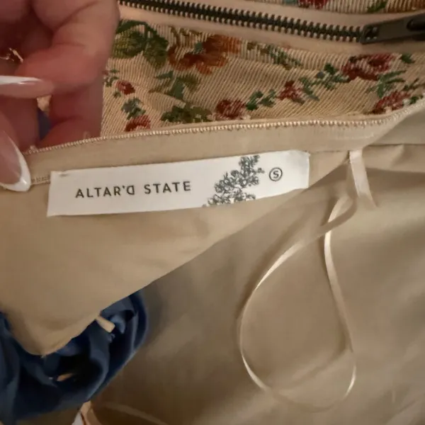 Altar'd State Floral Strapless Crop Top with Blue Bow - Image 7