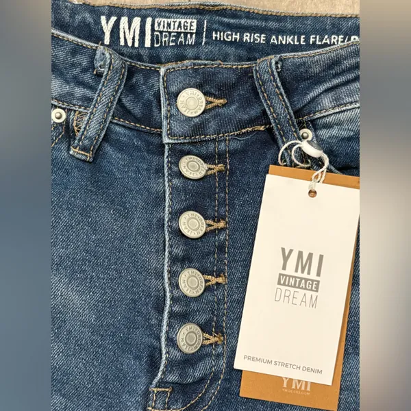 🆕 YMI Women's Classic High Rise Ankle Flare Blue Flare Jeans Size 7/28 - Image 5