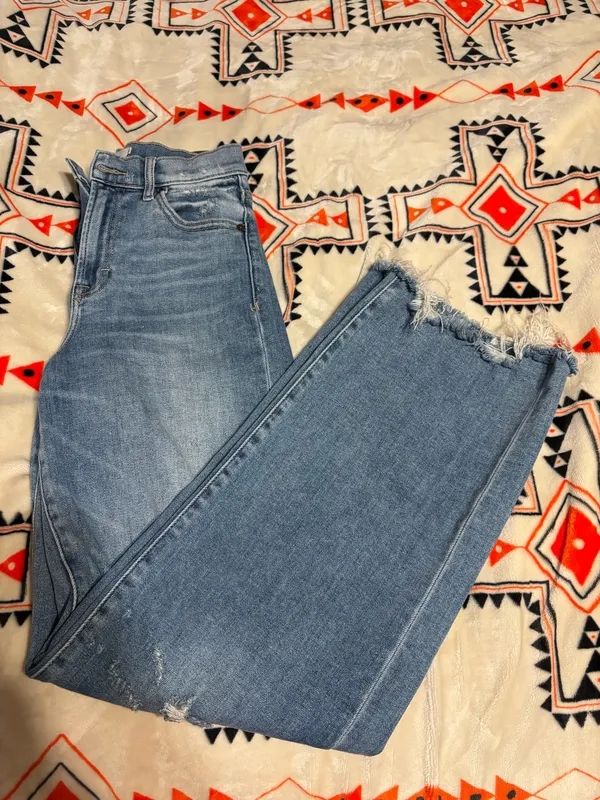 Hidden Jeans - Image 2